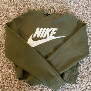 Cropped Vintage Nike Hoodie